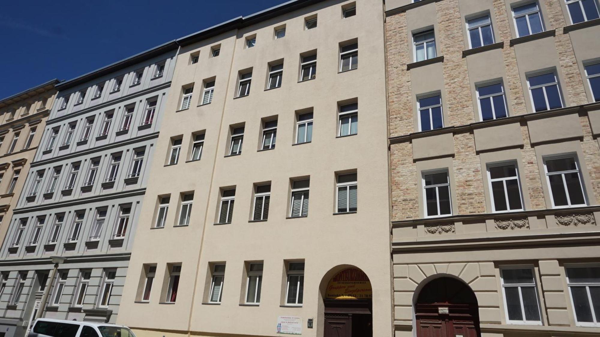 Hostel Im Medizinerviertel Halle  Bagian luar foto