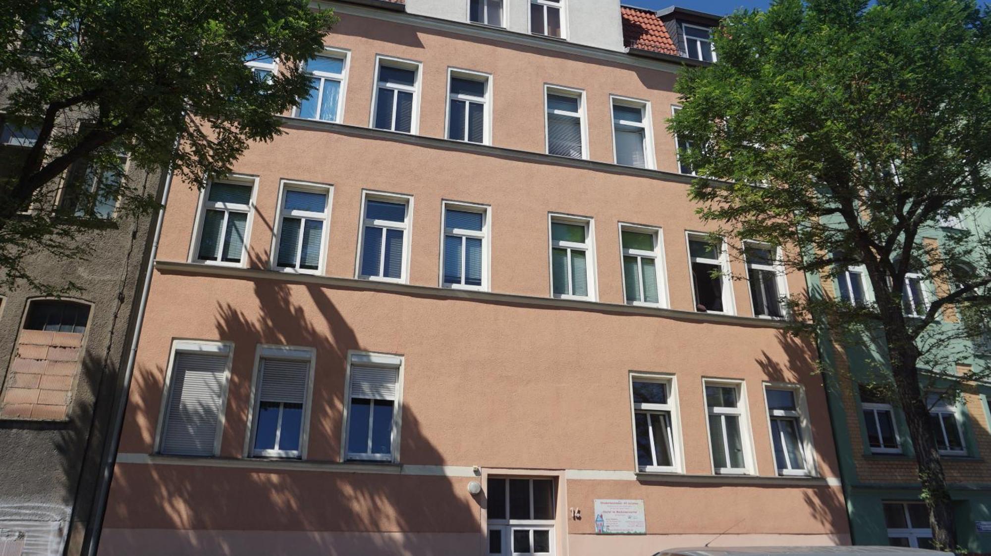 Hostel Im Medizinerviertel Halle  Bagian luar foto