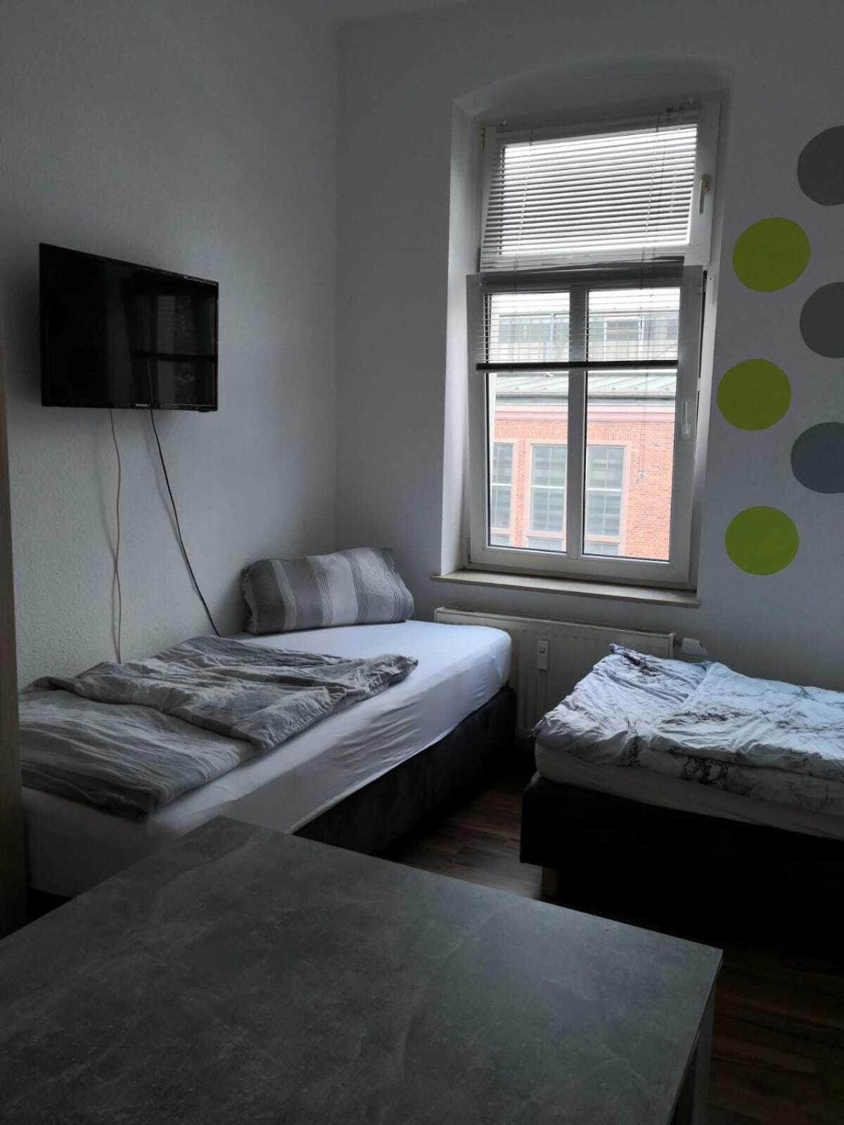 Hostel Im Medizinerviertel Halle  Ruang foto